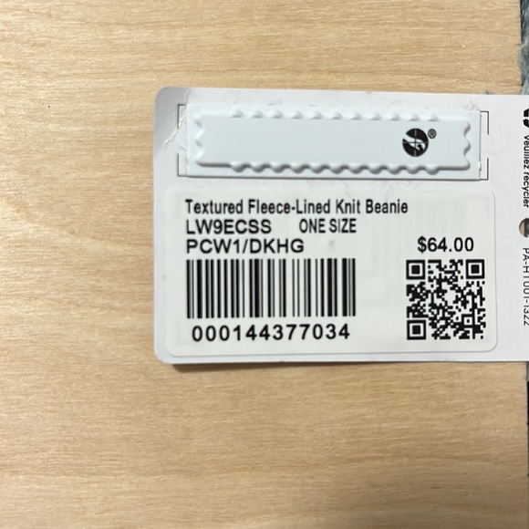 lulu lemon textured fleece-lined knit beanie - Picture 3 of 4